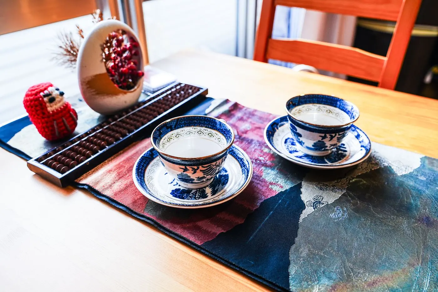 Tea cups on the dining table